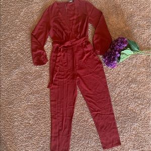 CUTE burgundy jumpsuit